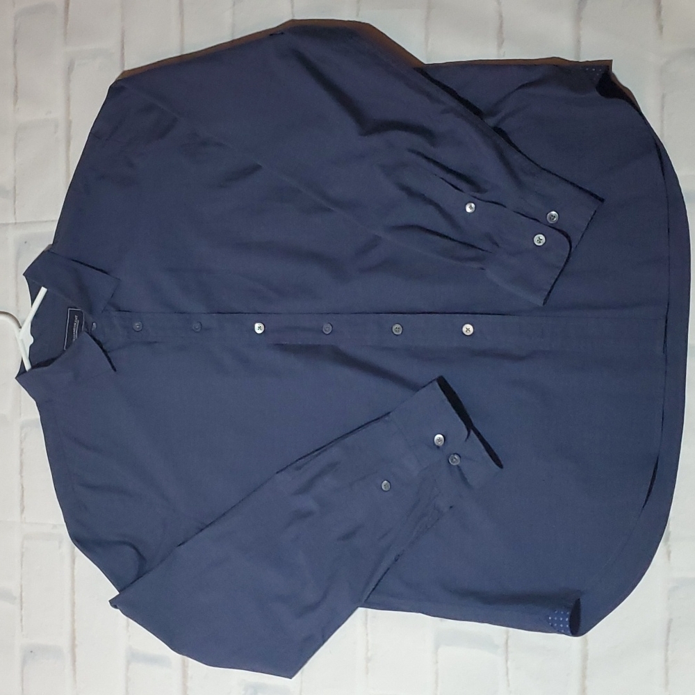 Williams & Kent size XL navy button down men's shirt